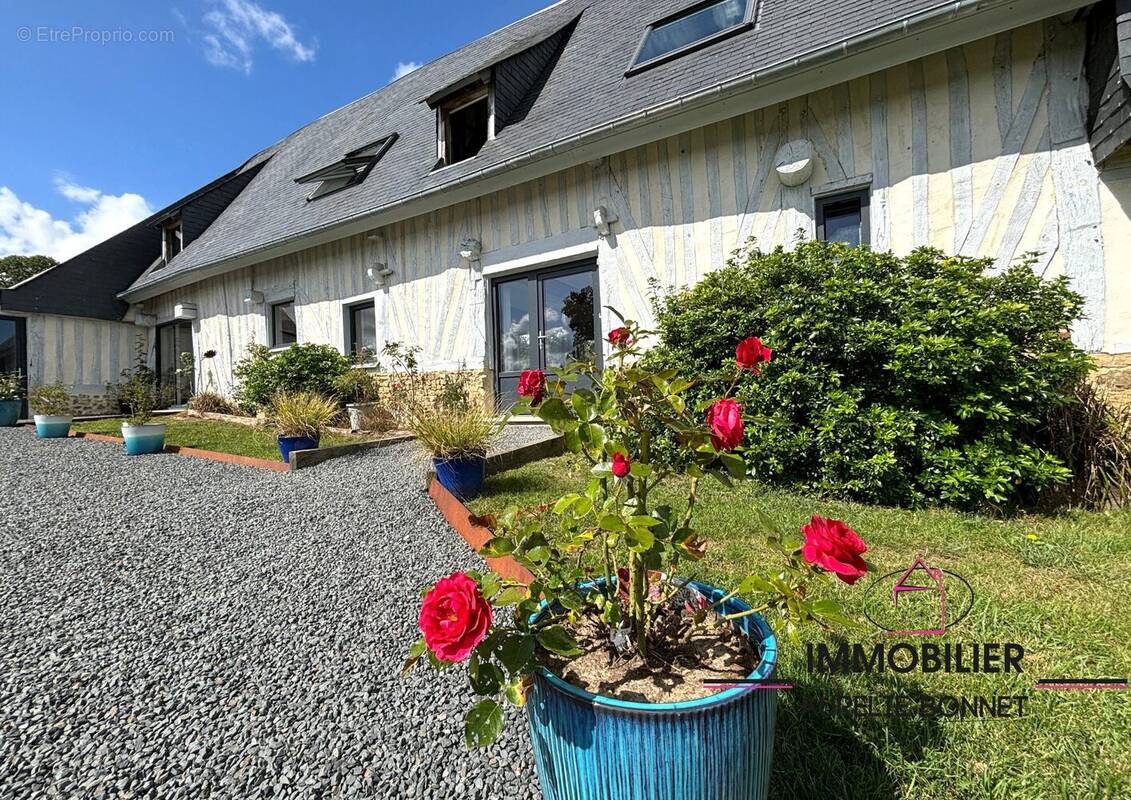 Maison à PONT-L&#039;EVEQUE