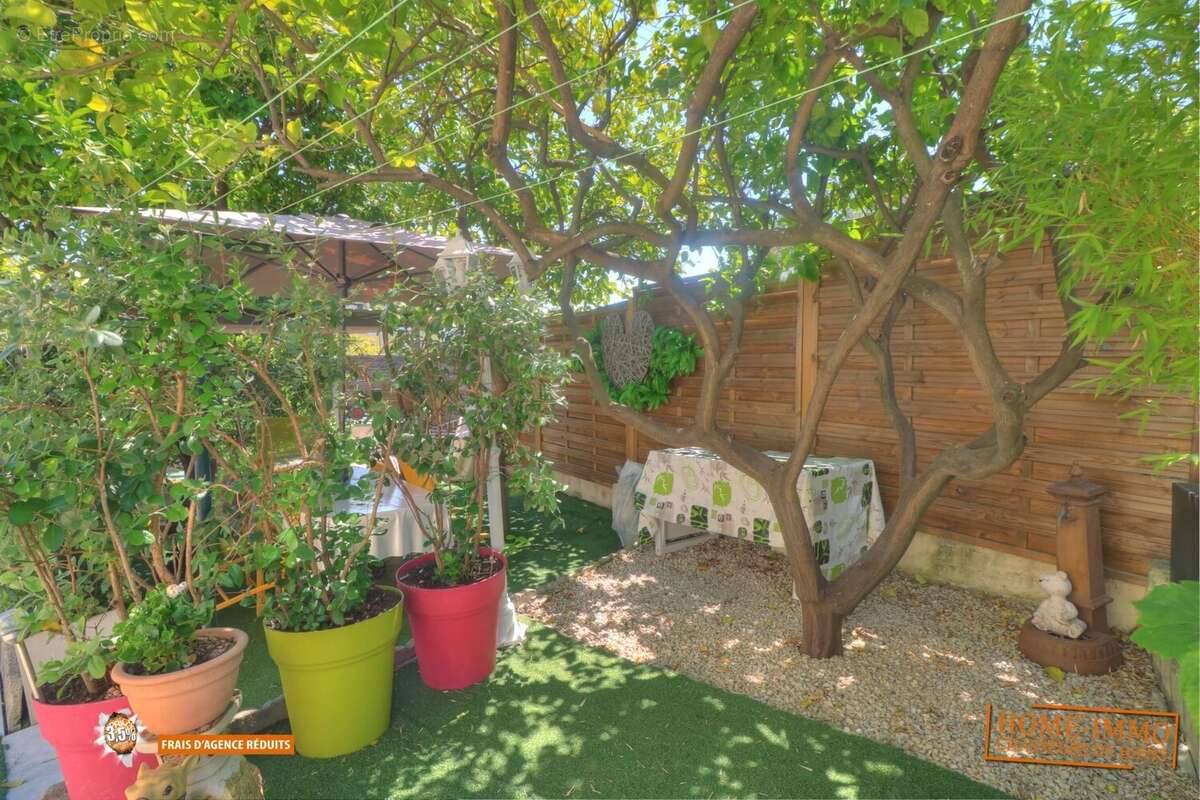 Appartement à VALLAURIS