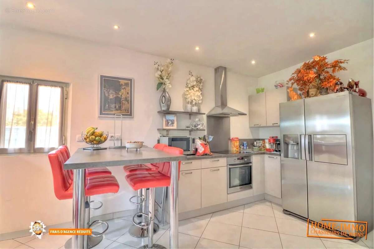 Appartement à VALLAURIS