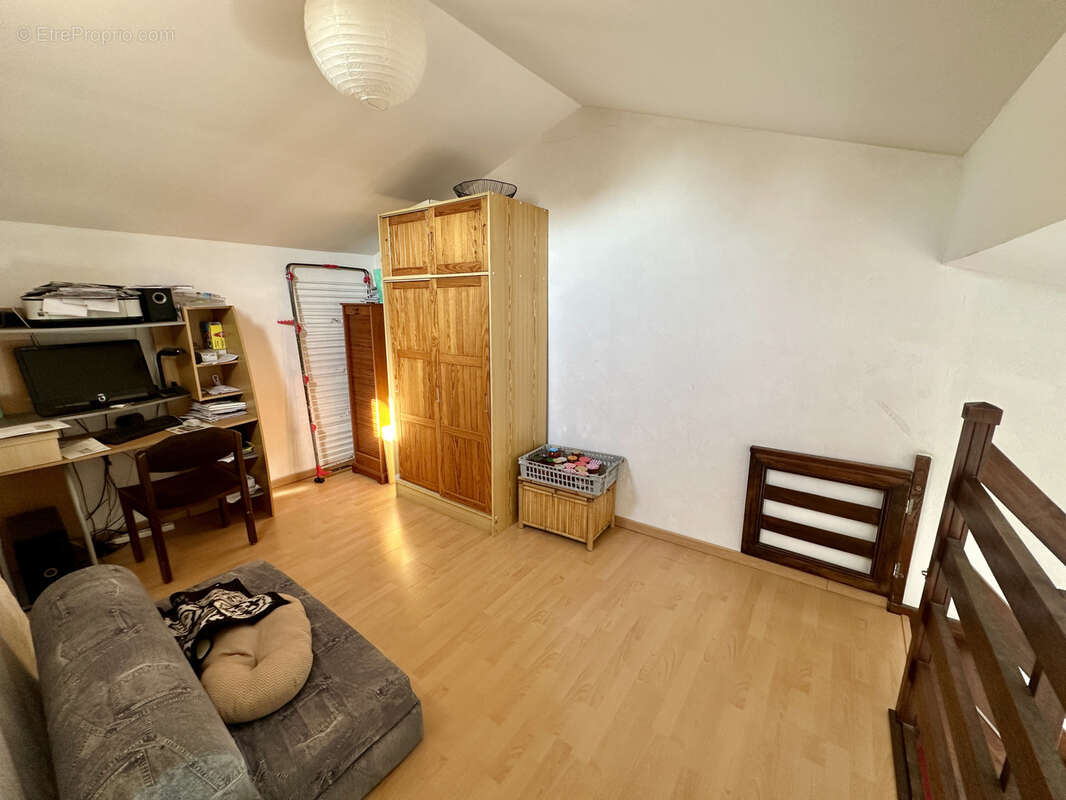 Maison à VILLEMOLAQUE