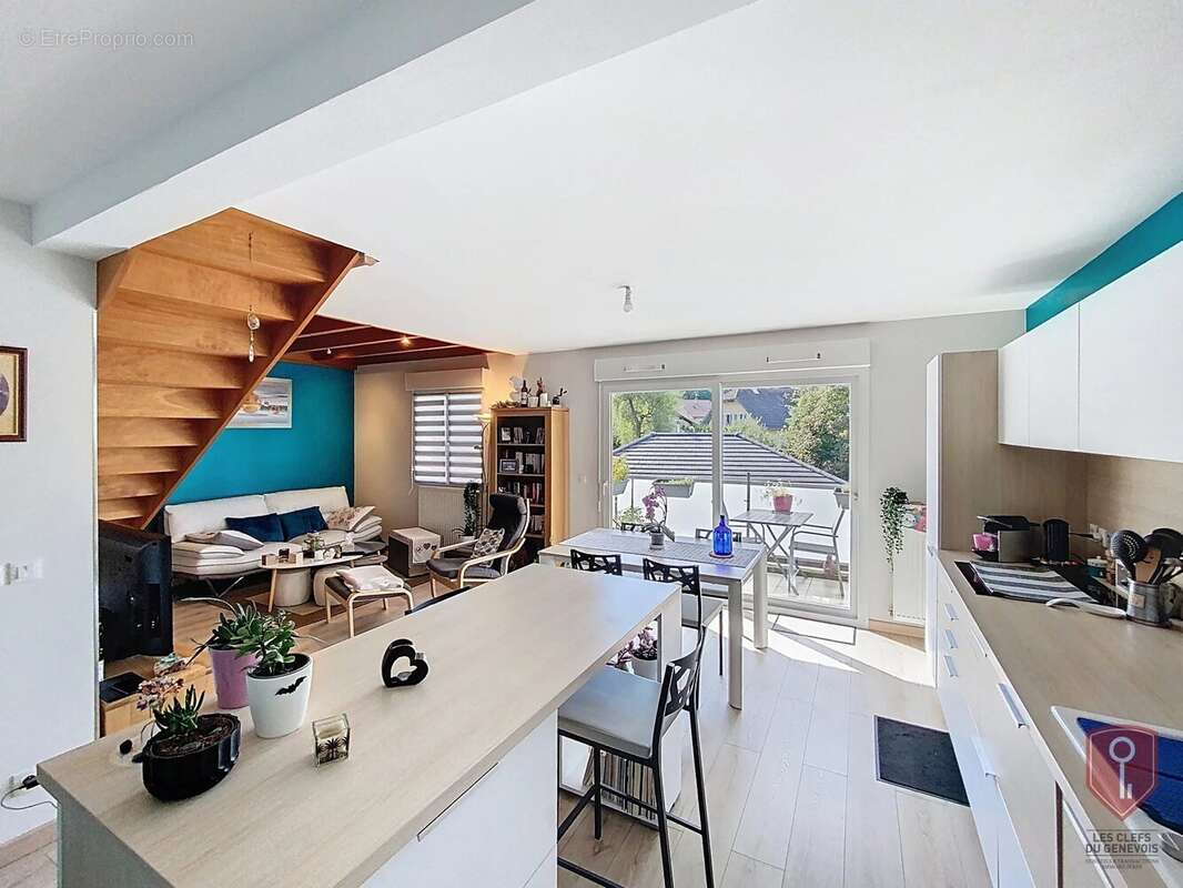 Appartement à MINZIER