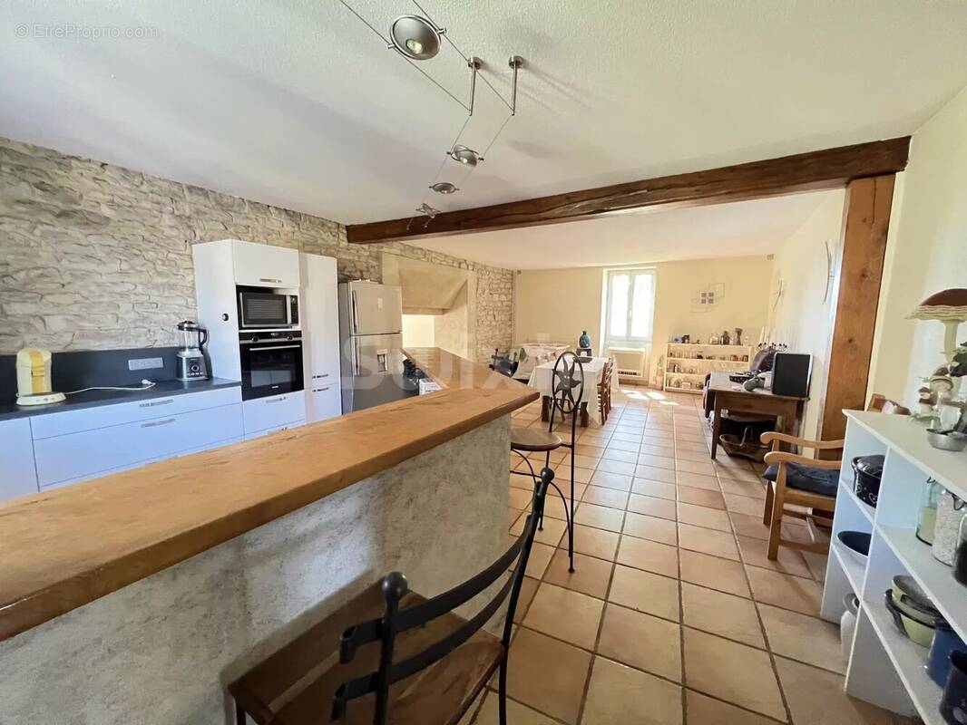 Maison à LONS-LE-SAUNIER