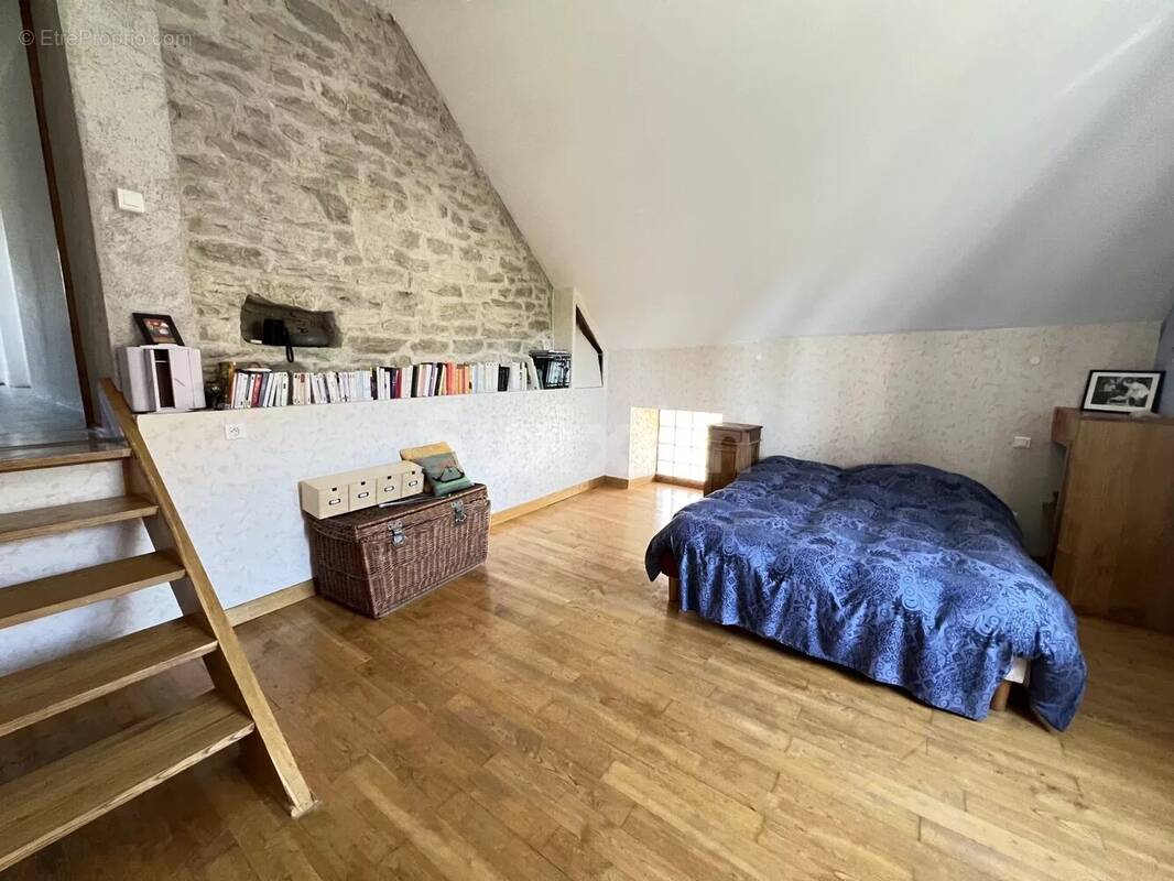 Maison à LONS-LE-SAUNIER