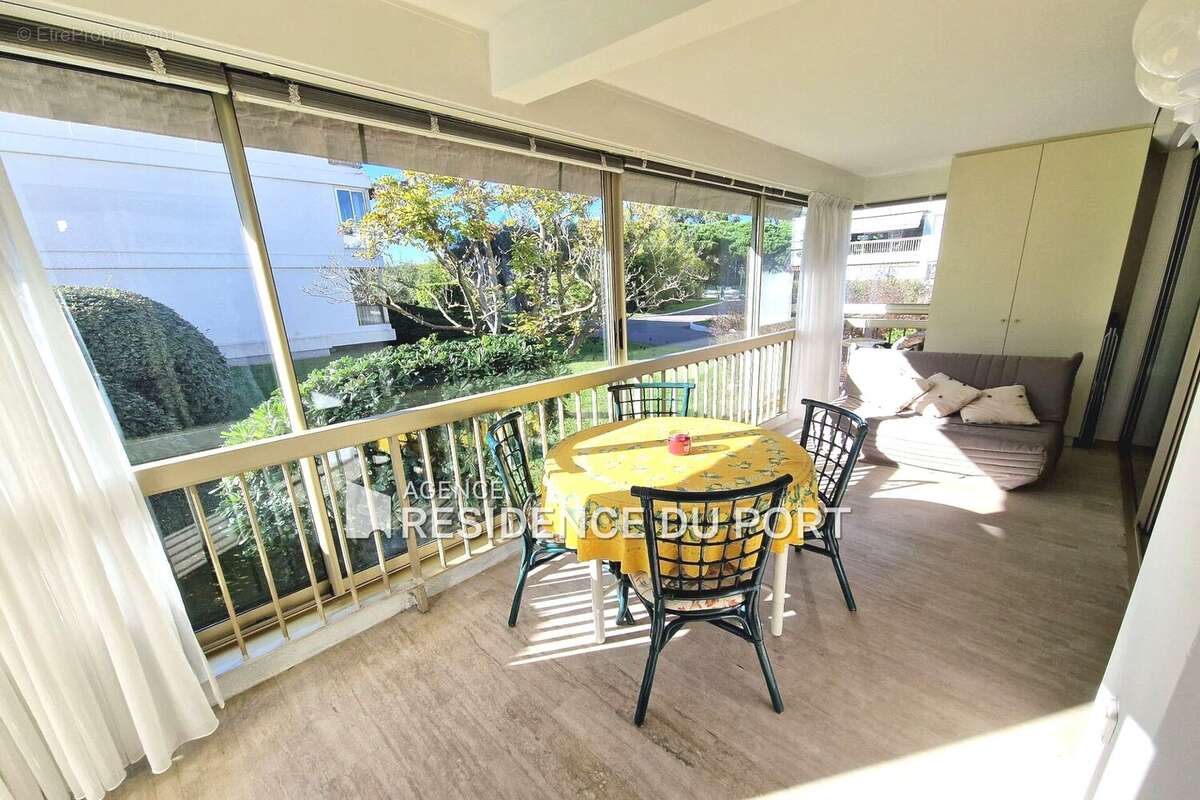 Appartement à MANDELIEU-LA-NAPOULE