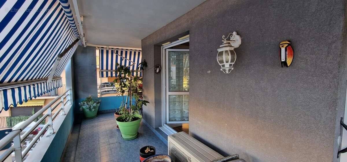 Appartement à ROQUEBRUNE-CAP-MARTIN