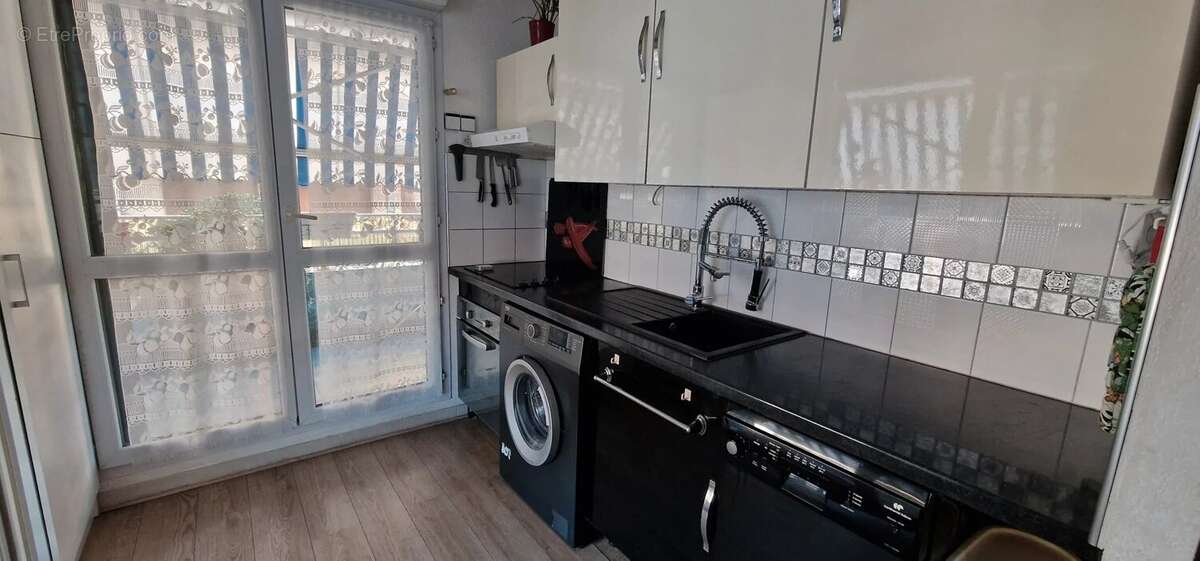 Appartement à ROQUEBRUNE-CAP-MARTIN