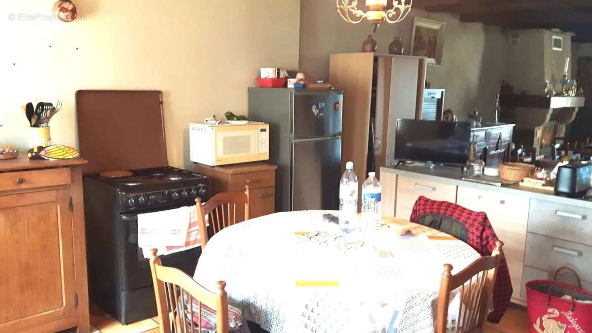 Maison à BUSSIERE-POITEVINE