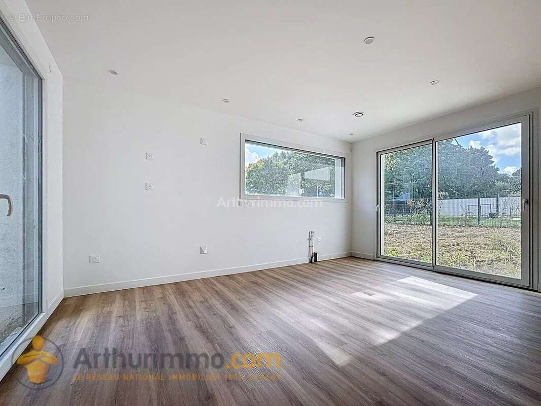 Maison à WARMERIVILLE