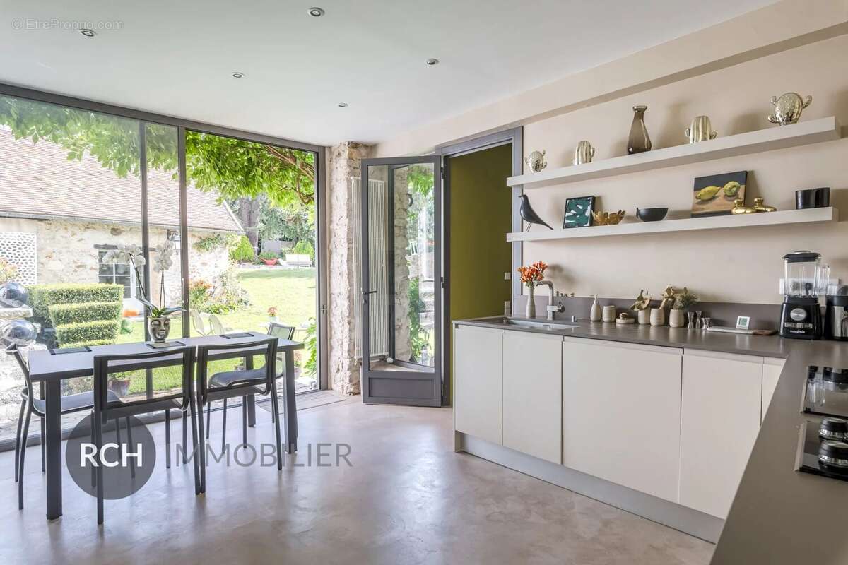 Maison à MONTFORT-L&#039;AMAURY