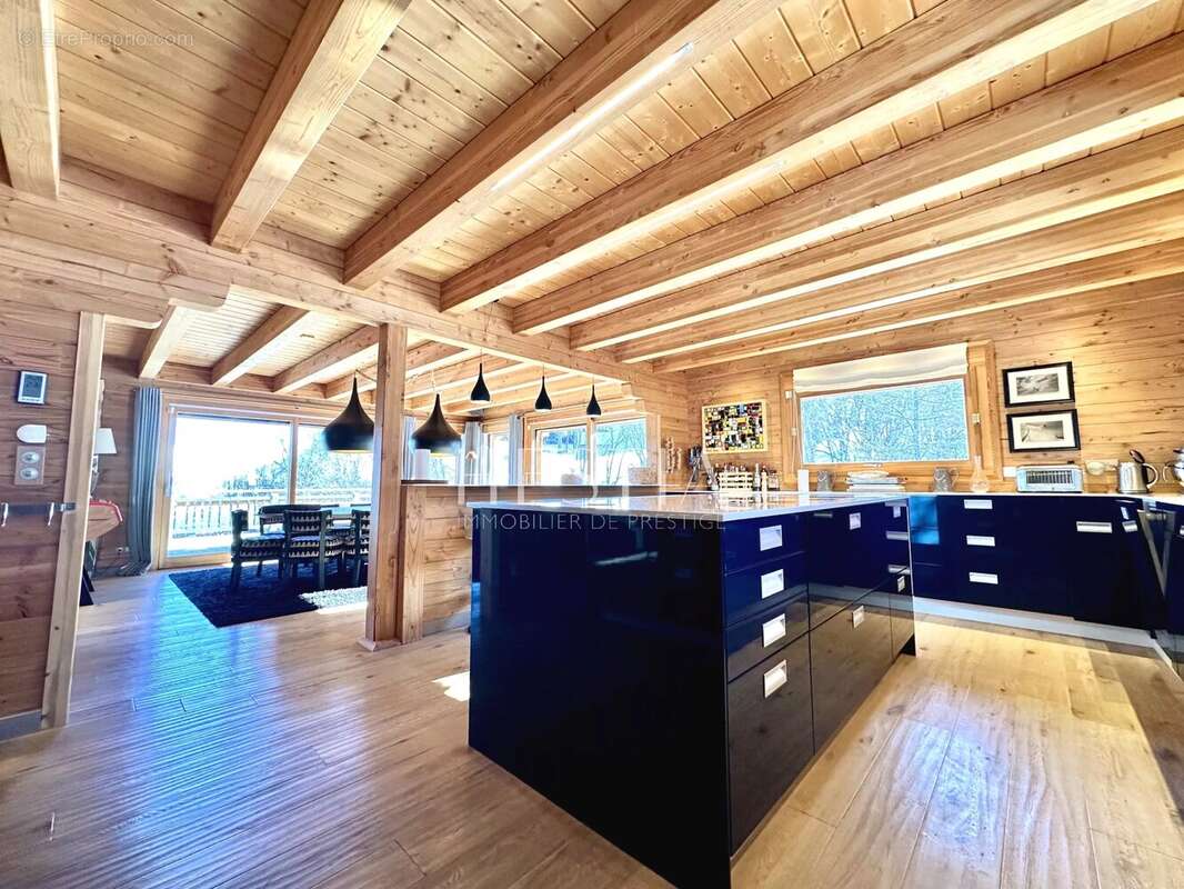 Maison à FONTCOUVERTE-LA-TOUSSUIRE