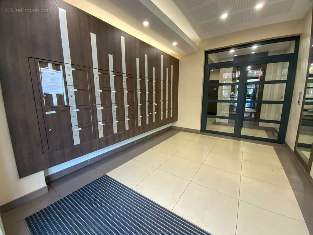 Commerce à LE RAINCY