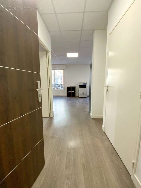 Commerce à LE RAINCY