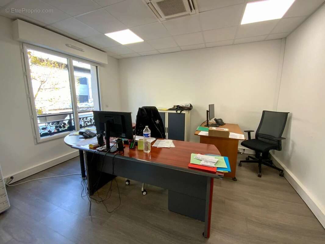 Commerce à LE RAINCY