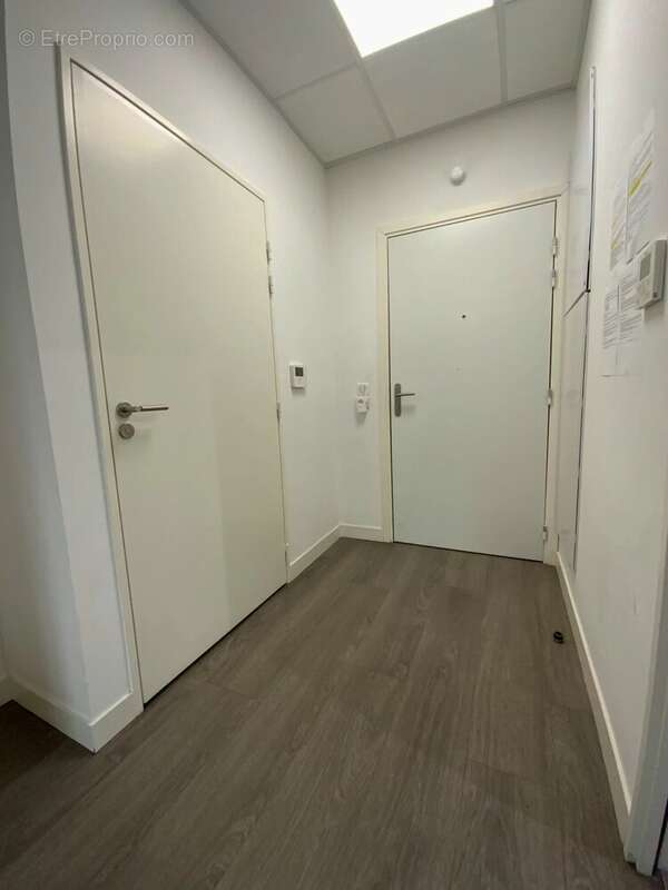 Commerce à LE RAINCY