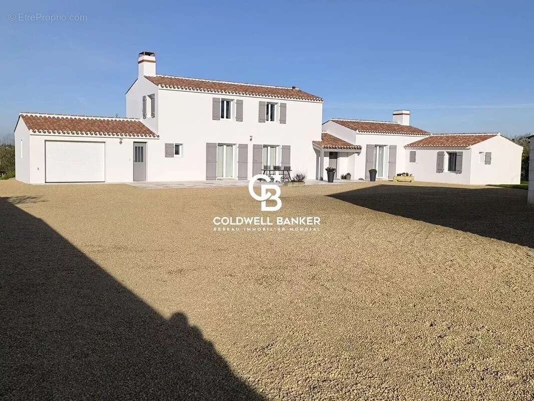 Maison à PUYRAVAULT