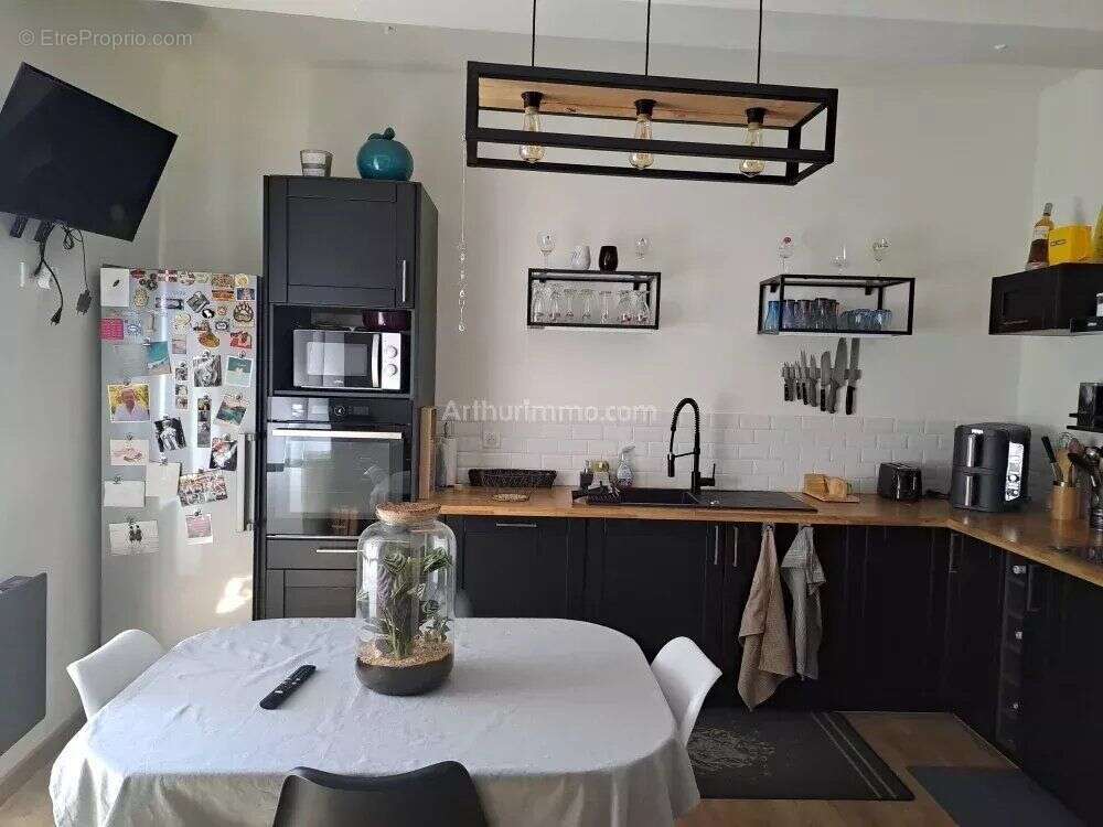 Appartement à SALERNES