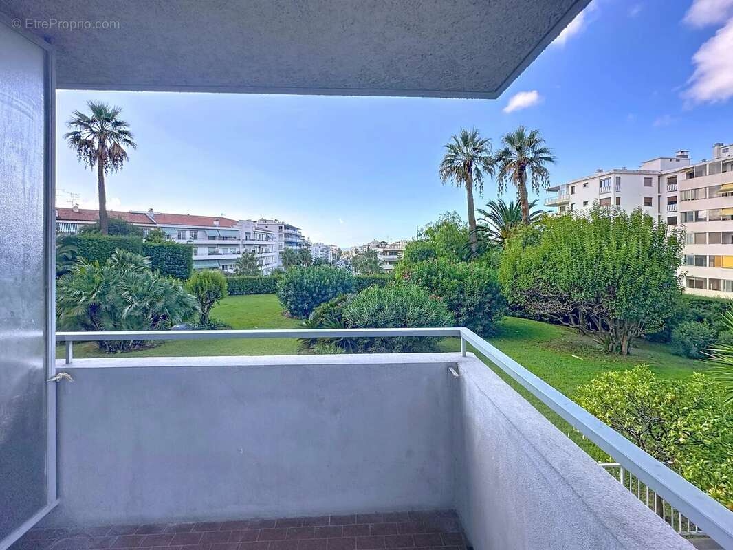 Appartement à LE CANNET