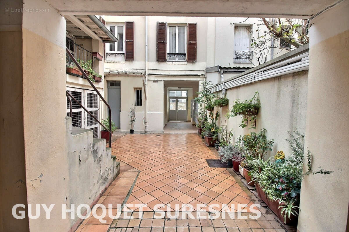 Appartement à SURESNES