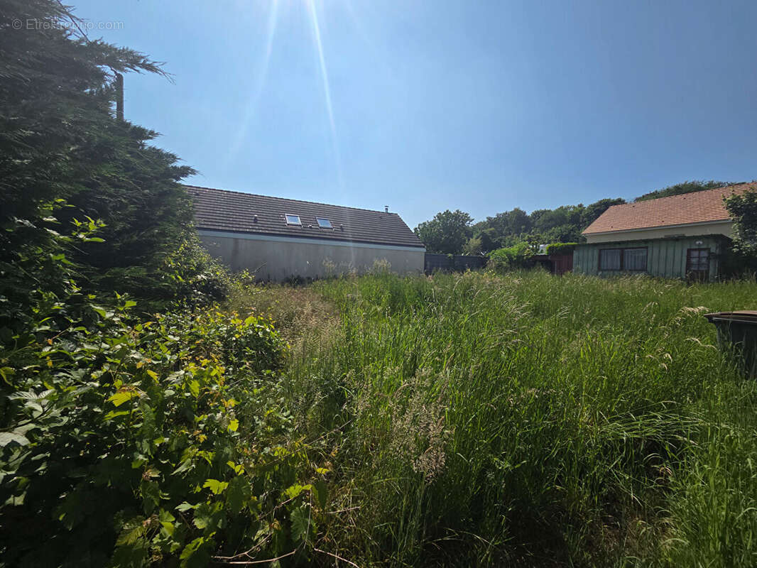 Terrain à CAUDEBEC-LES-ELBEUF