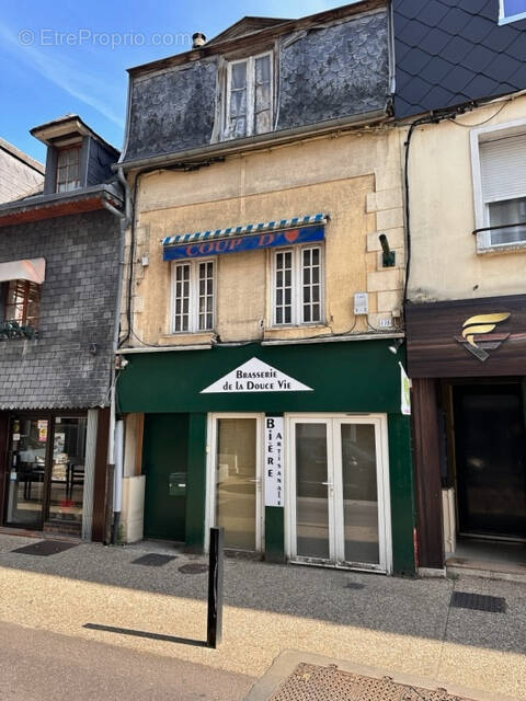 Commerce à CAUDEBEC-LES-ELBEUF