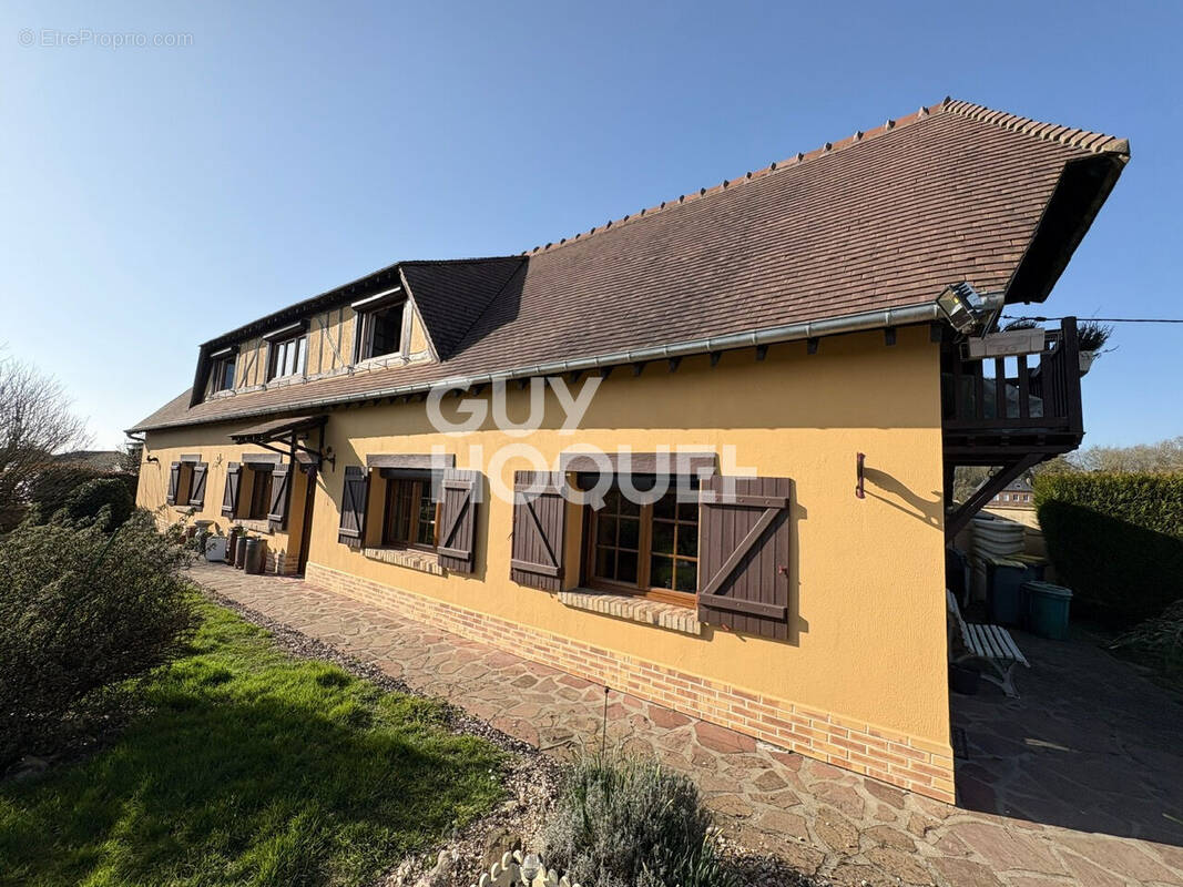 Maison à AMFREVILLE-LA-CAMPAGNE