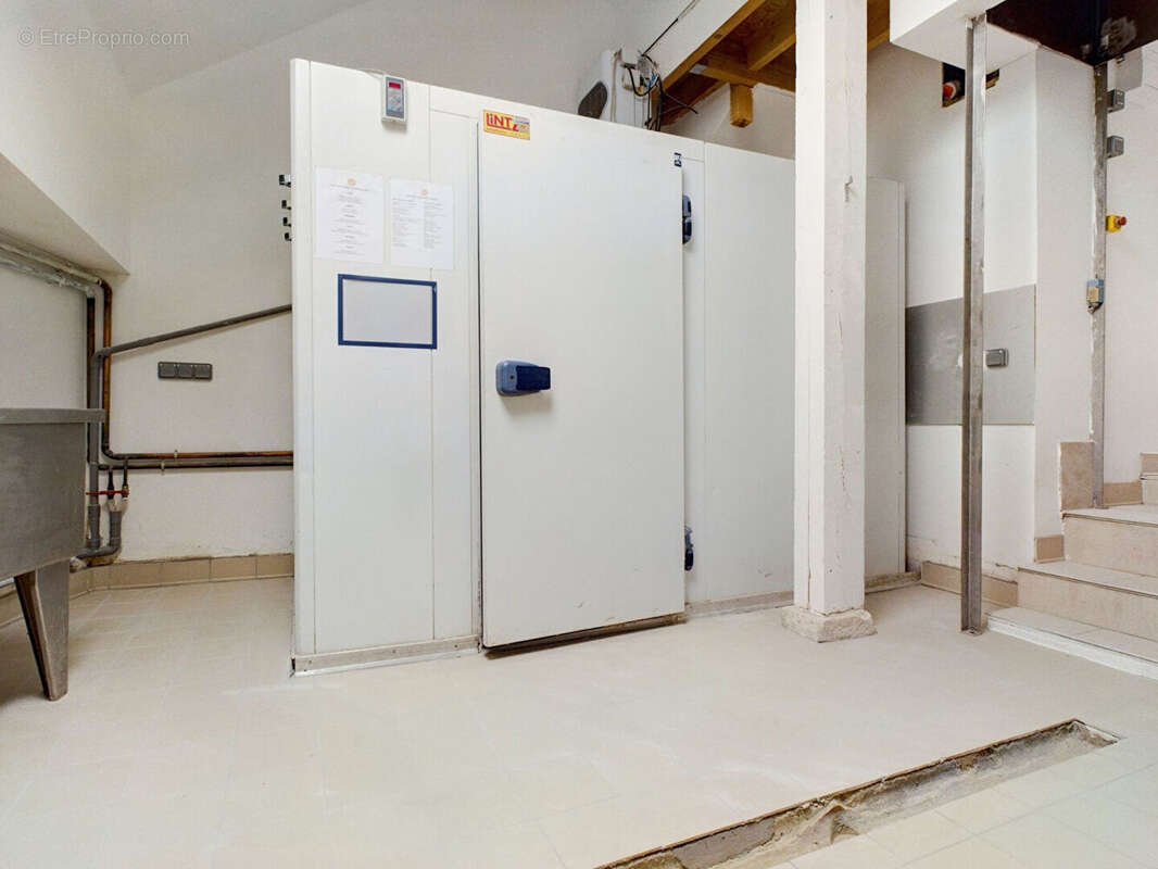 Commerce à HEUDEBOUVILLE