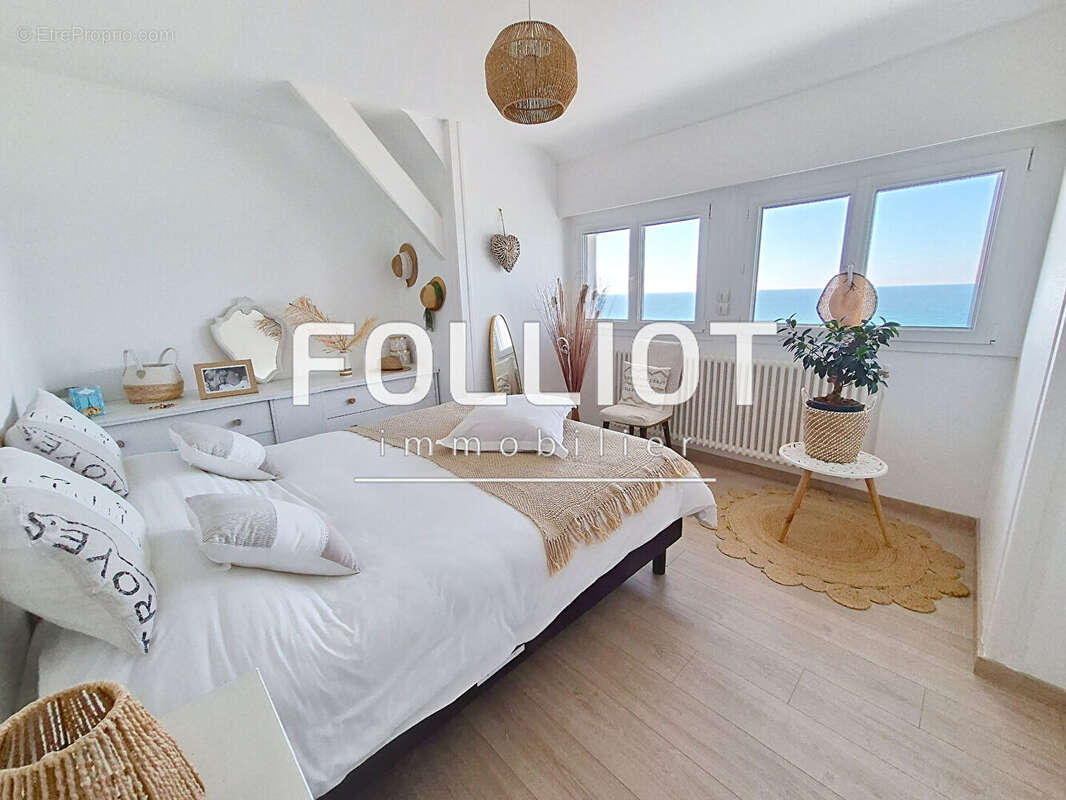 Maison à DONVILLE-LES-BAINS