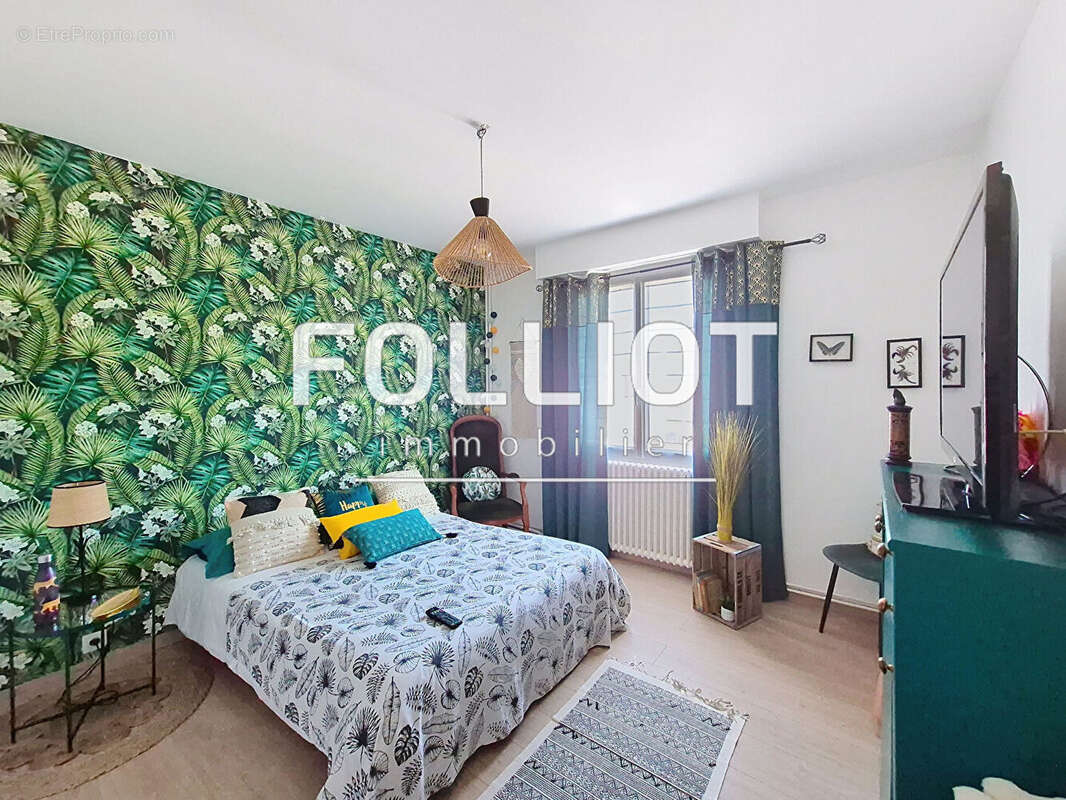 Maison à DONVILLE-LES-BAINS