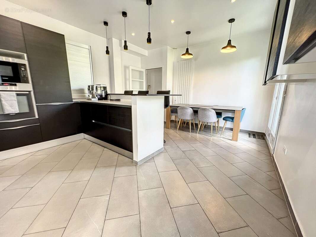 Appartement à GARCHES