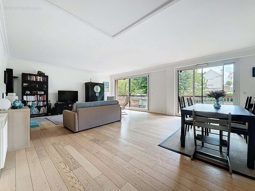 Appartement à GARCHES