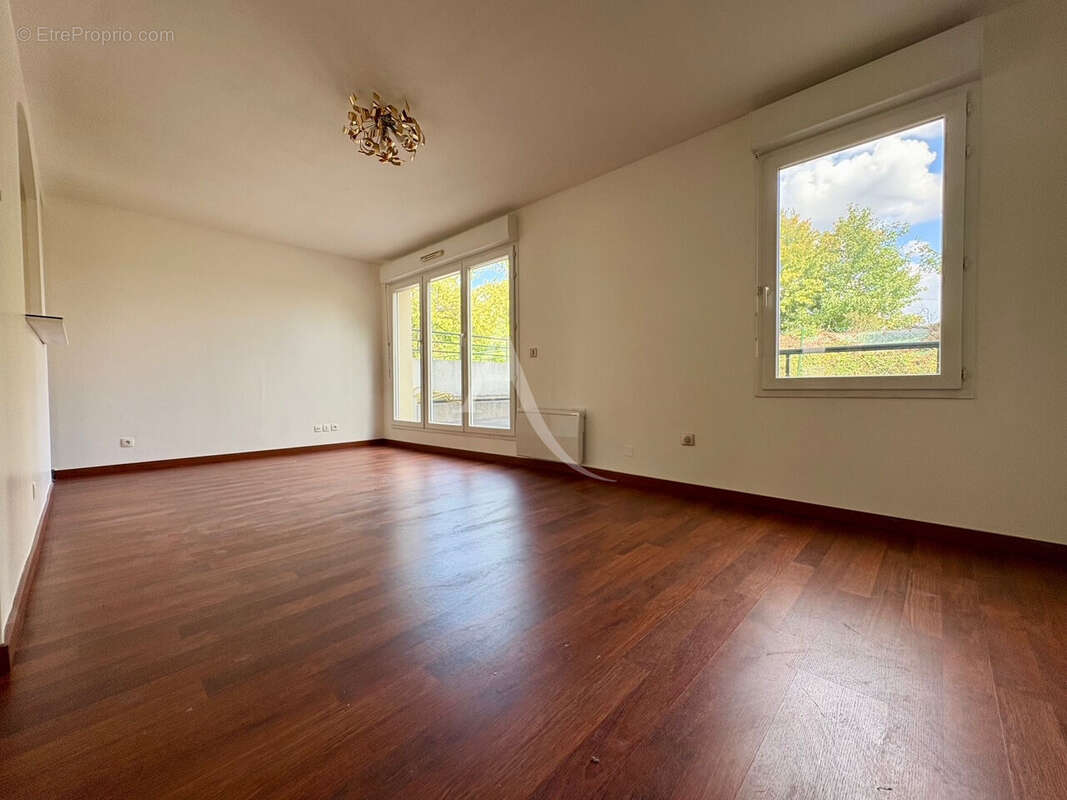 Appartement à GIF-SUR-YVETTE