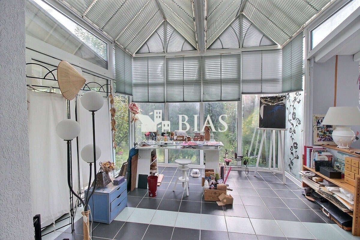 Maison à SAINT-PIERRE-DES-FLEURS