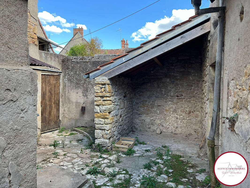 Maison à SAINT-AMAND-MONTROND