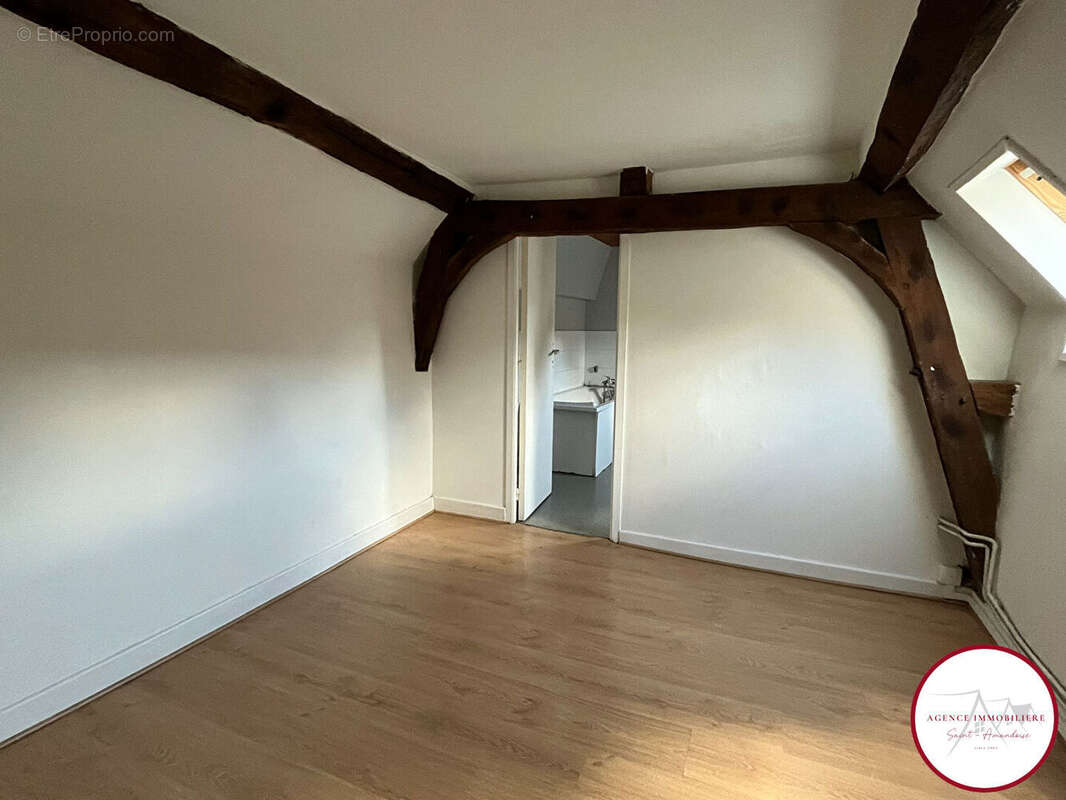 Maison à SAINT-AMAND-MONTROND