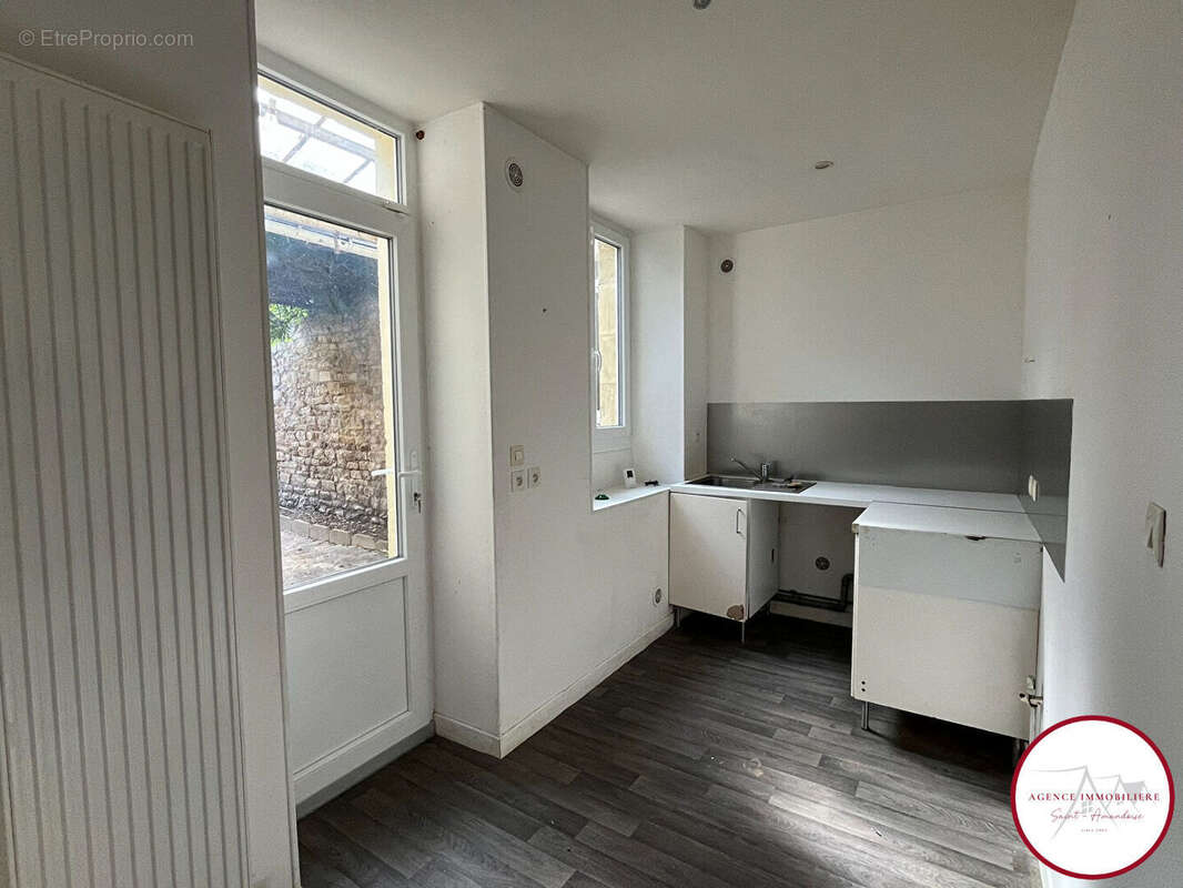 Maison à SAINT-AMAND-MONTROND