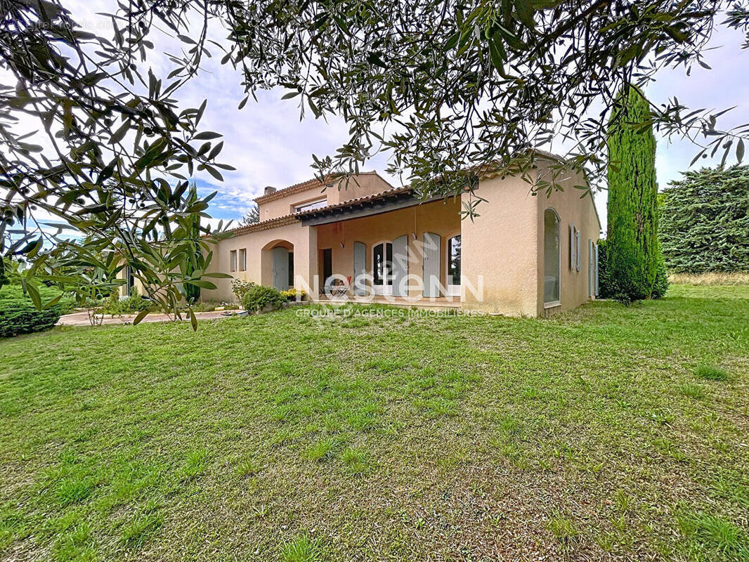 Maison à LOURMARIN