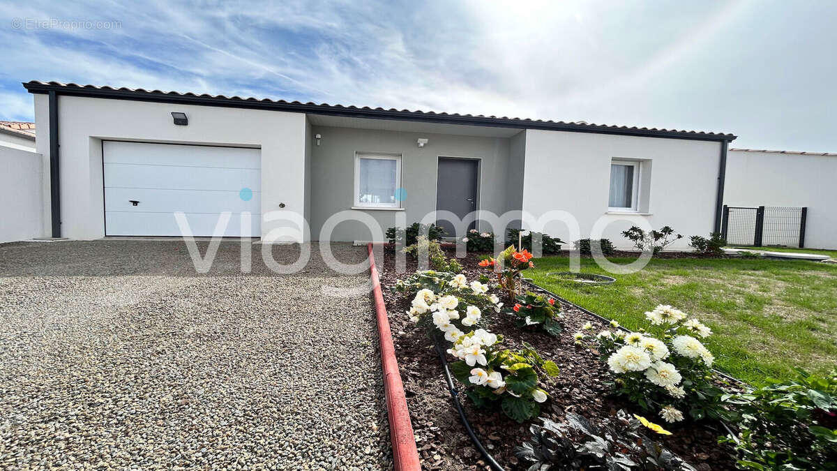 Maison à SAINT-HILAIRE-DE-RIEZ