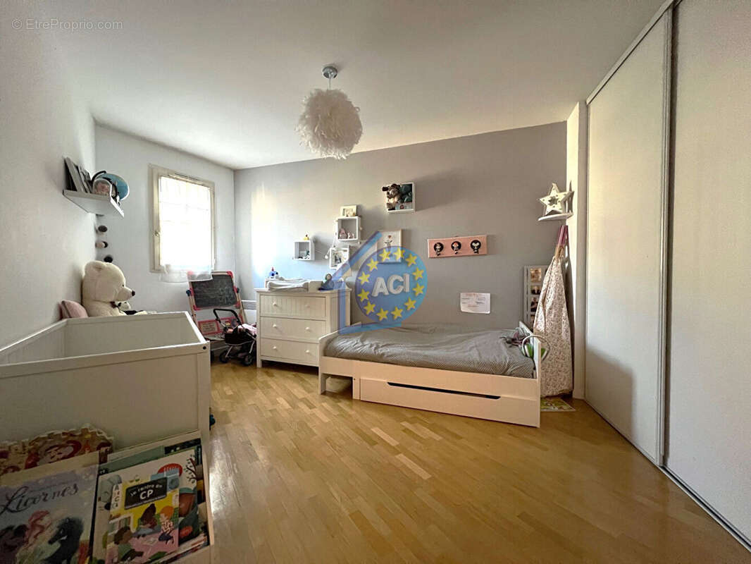 Appartement à MANTES-LA-JOLIE