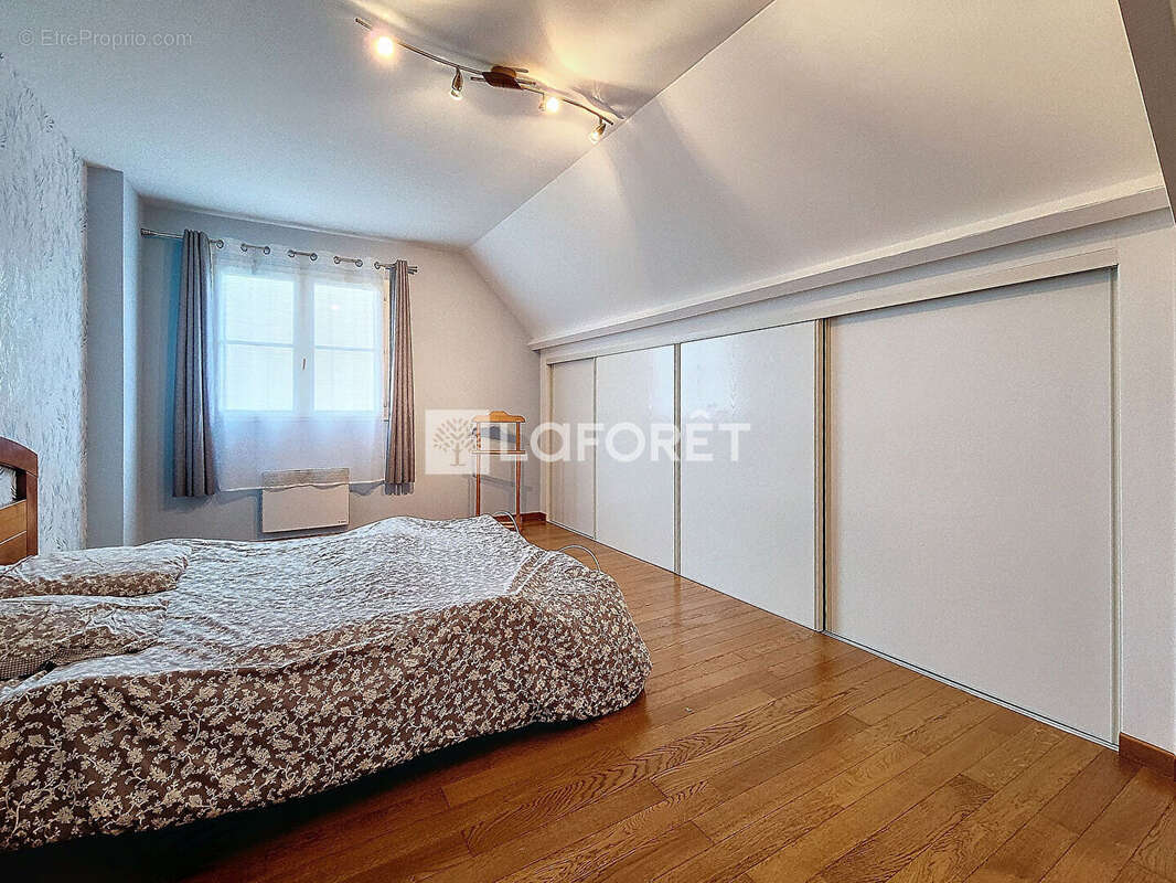 Maison à SAINT-PIERRE-LES-ELBEUF