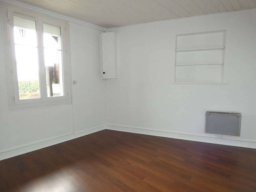 Maison à SAINT-HILAIRE-DU-HARCOUET