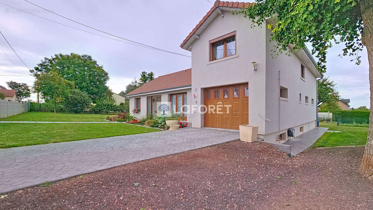 Maison à SERAUCOURT-LE-GRAND