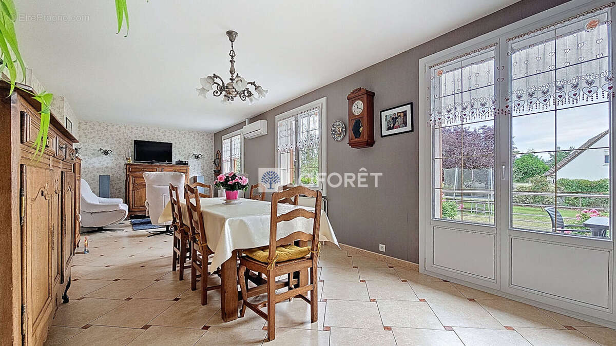 Maison à SERAUCOURT-LE-GRAND