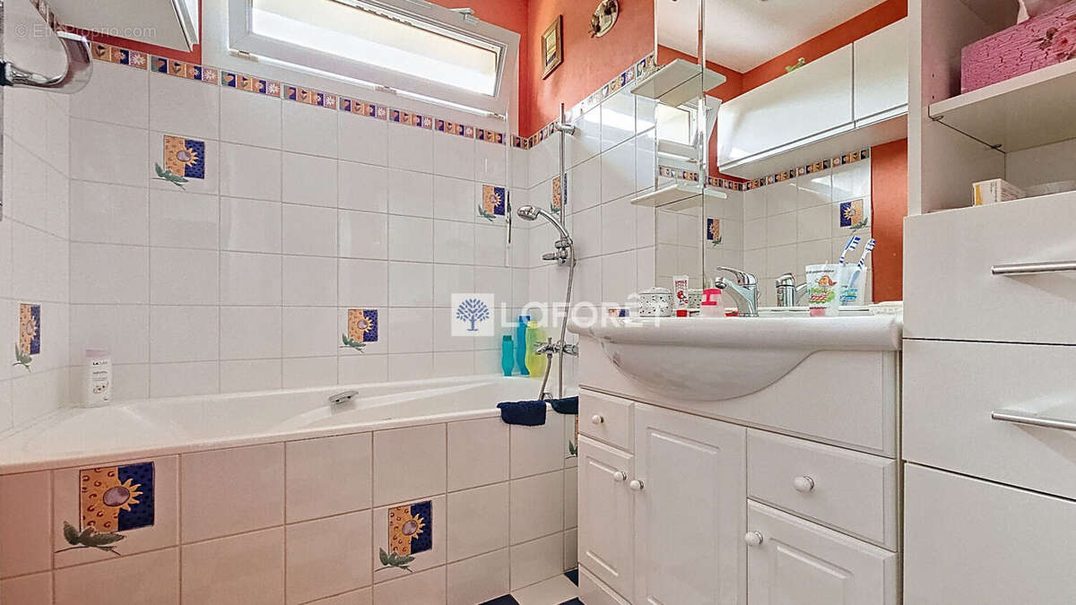 Maison à SERAUCOURT-LE-GRAND