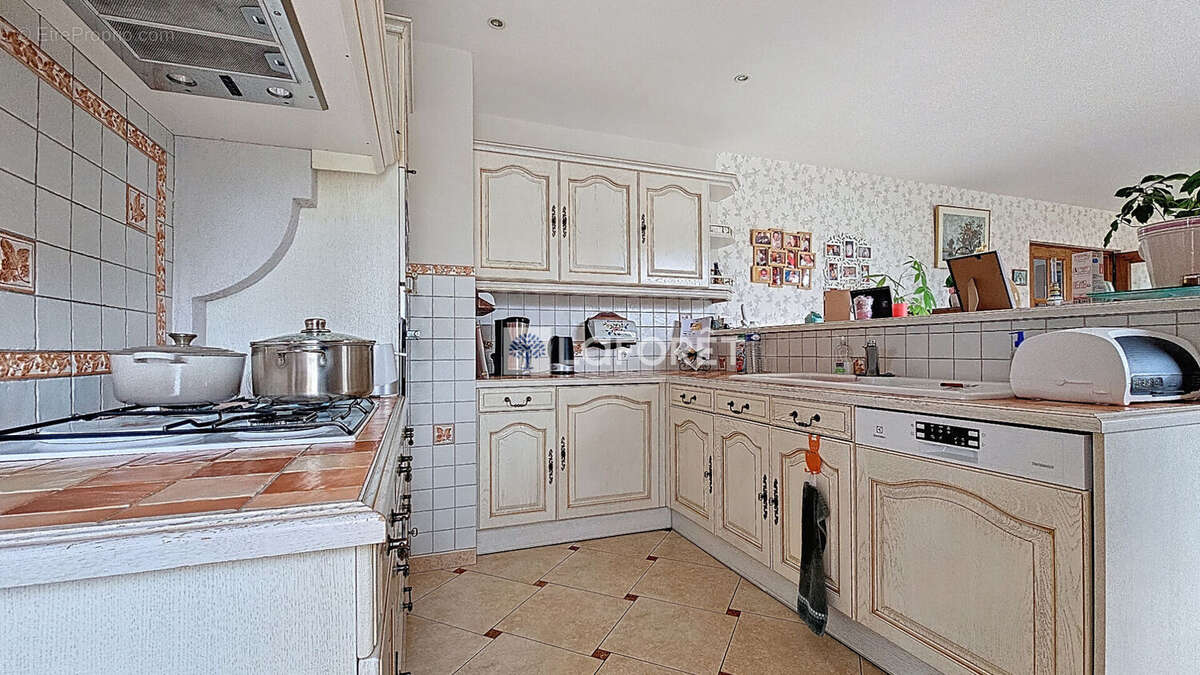 Maison à SERAUCOURT-LE-GRAND