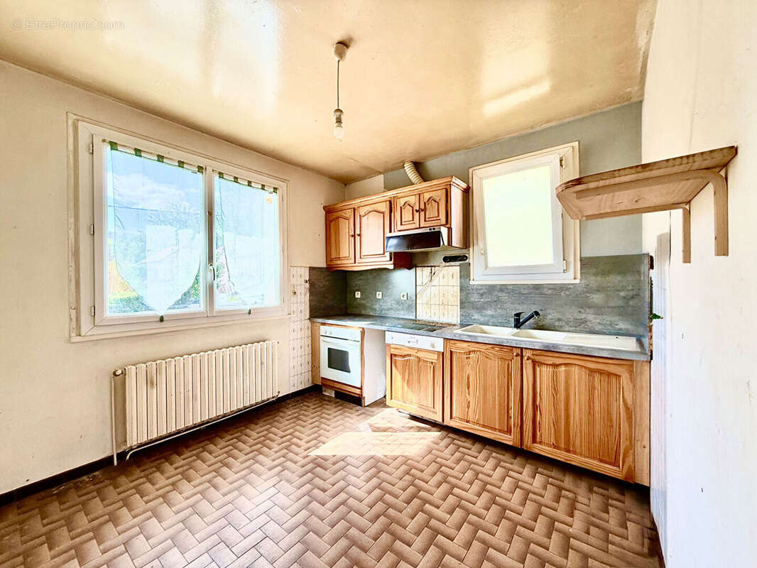 Maison à MALEMORT-SUR-CORREZE