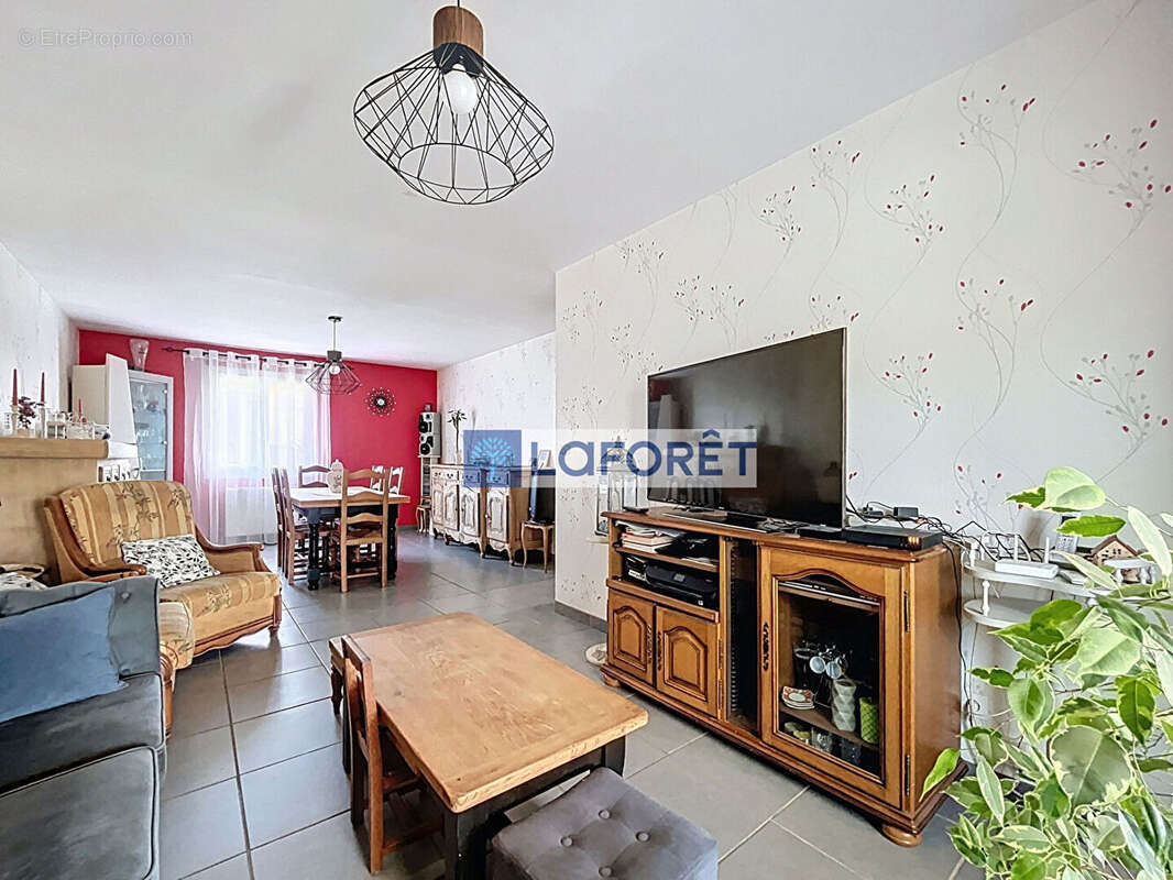 Maison à SAINT-URBAIN-MACONCOURT