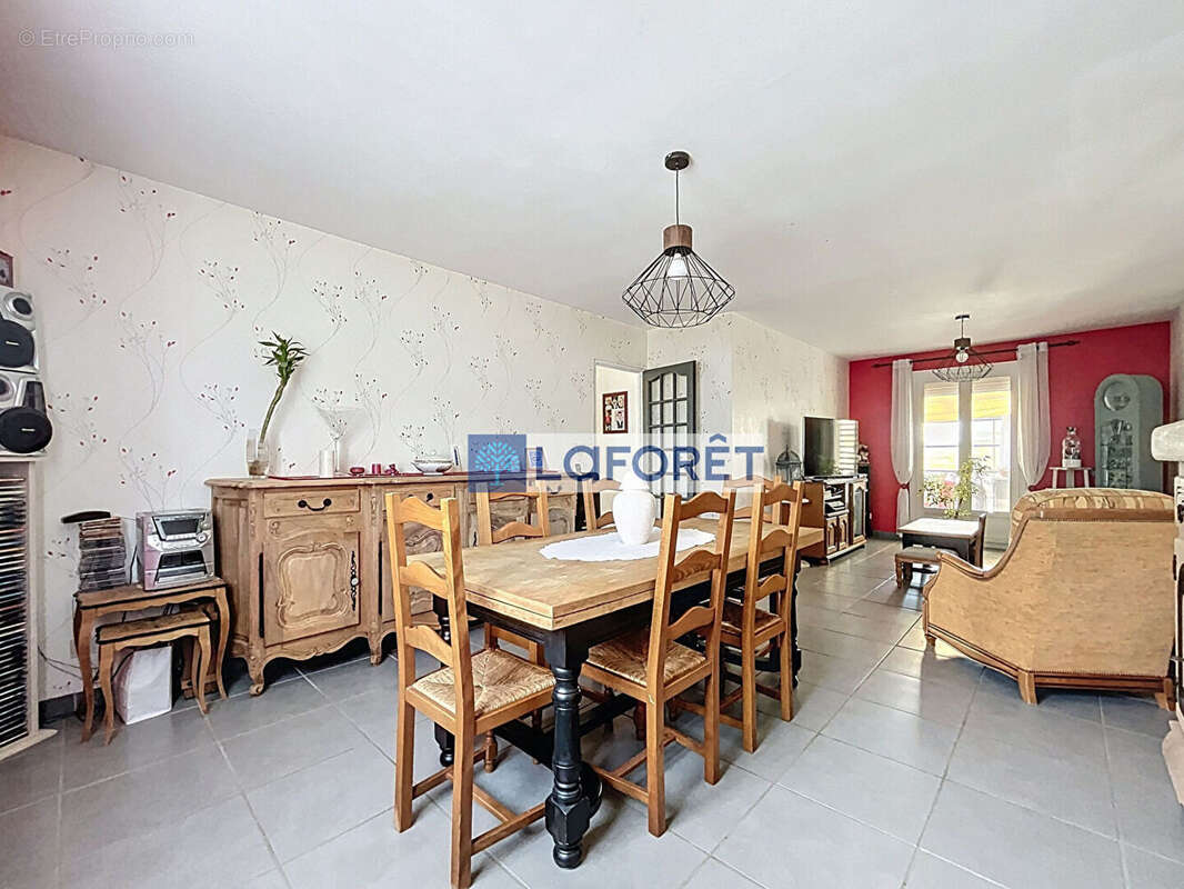 Maison à SAINT-URBAIN-MACONCOURT