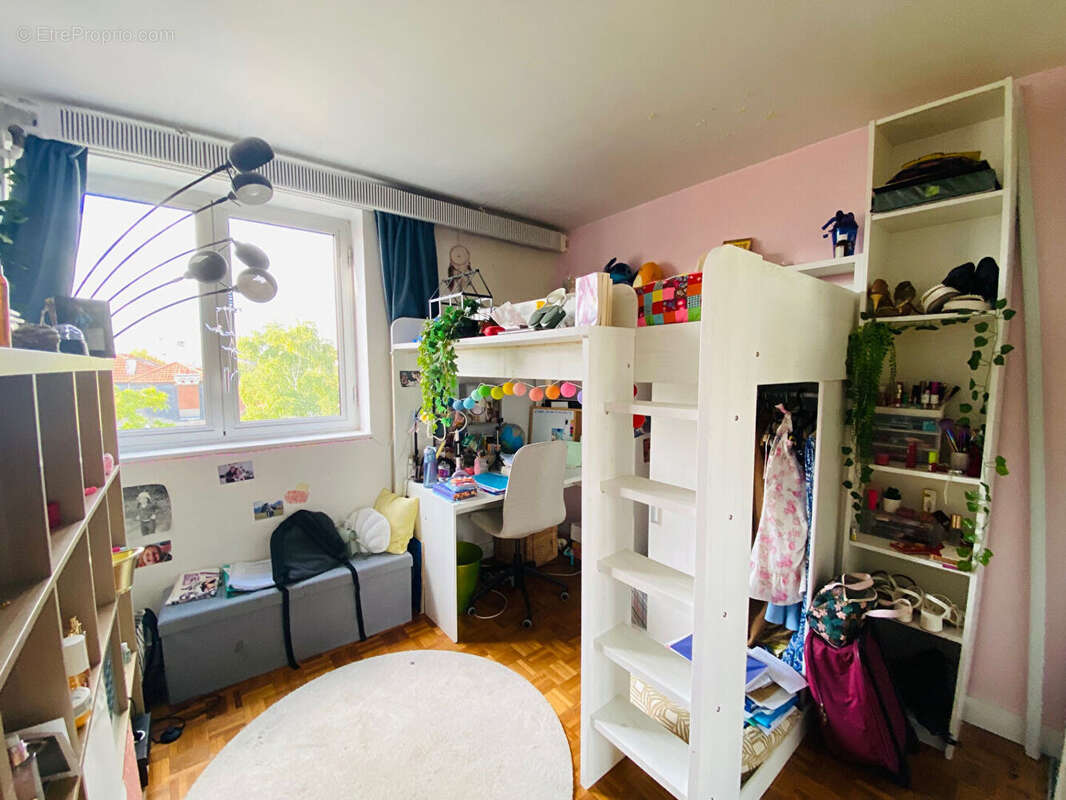 Appartement à NOGENT-SUR-MARNE