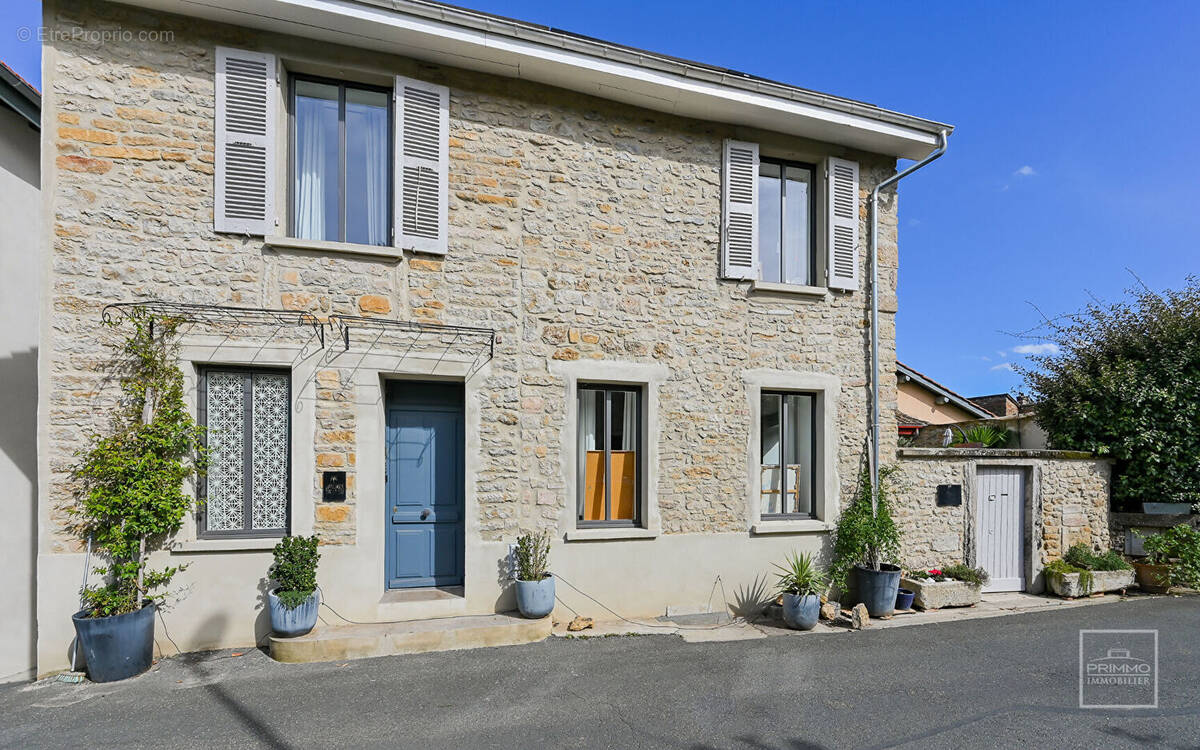 Maison à SAINT-DIDIER-AU-MONT-D&#039;OR