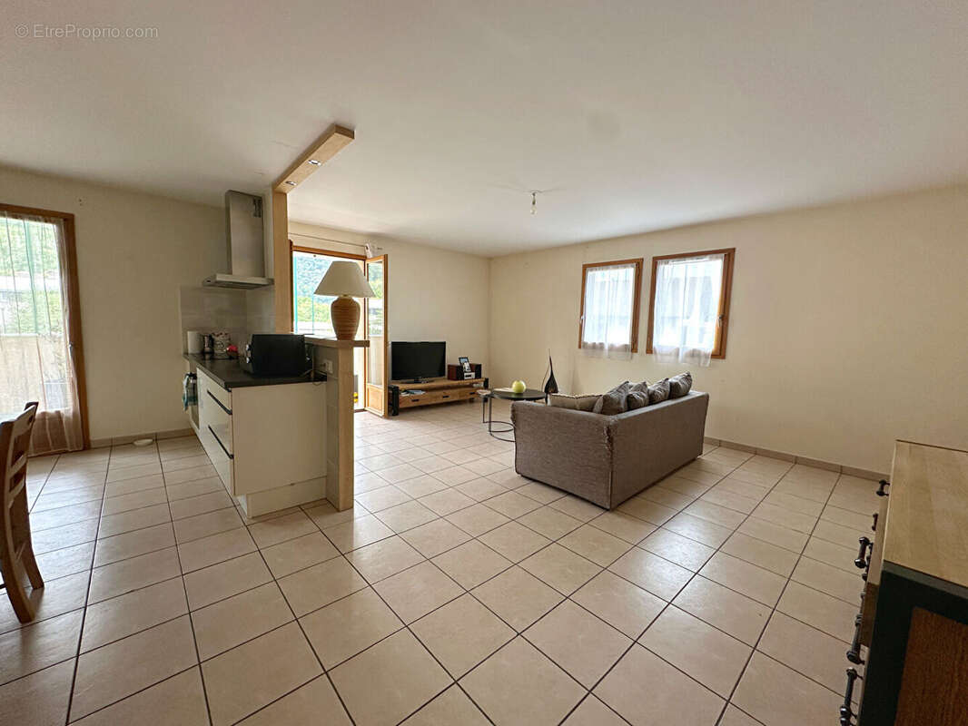 Appartement à CHAPAREILLAN